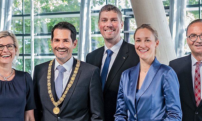 Thomas F. Hofmann, President of TUM (2nd from left) and the four Senior Vice Presidents who were recently re-elected