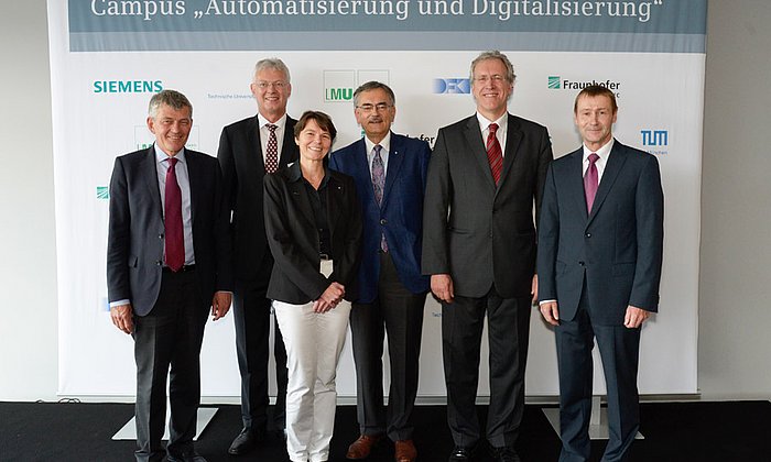 The partners of the research alliance "Campus Automation and Digitalization". (Photo: Siemens AG)