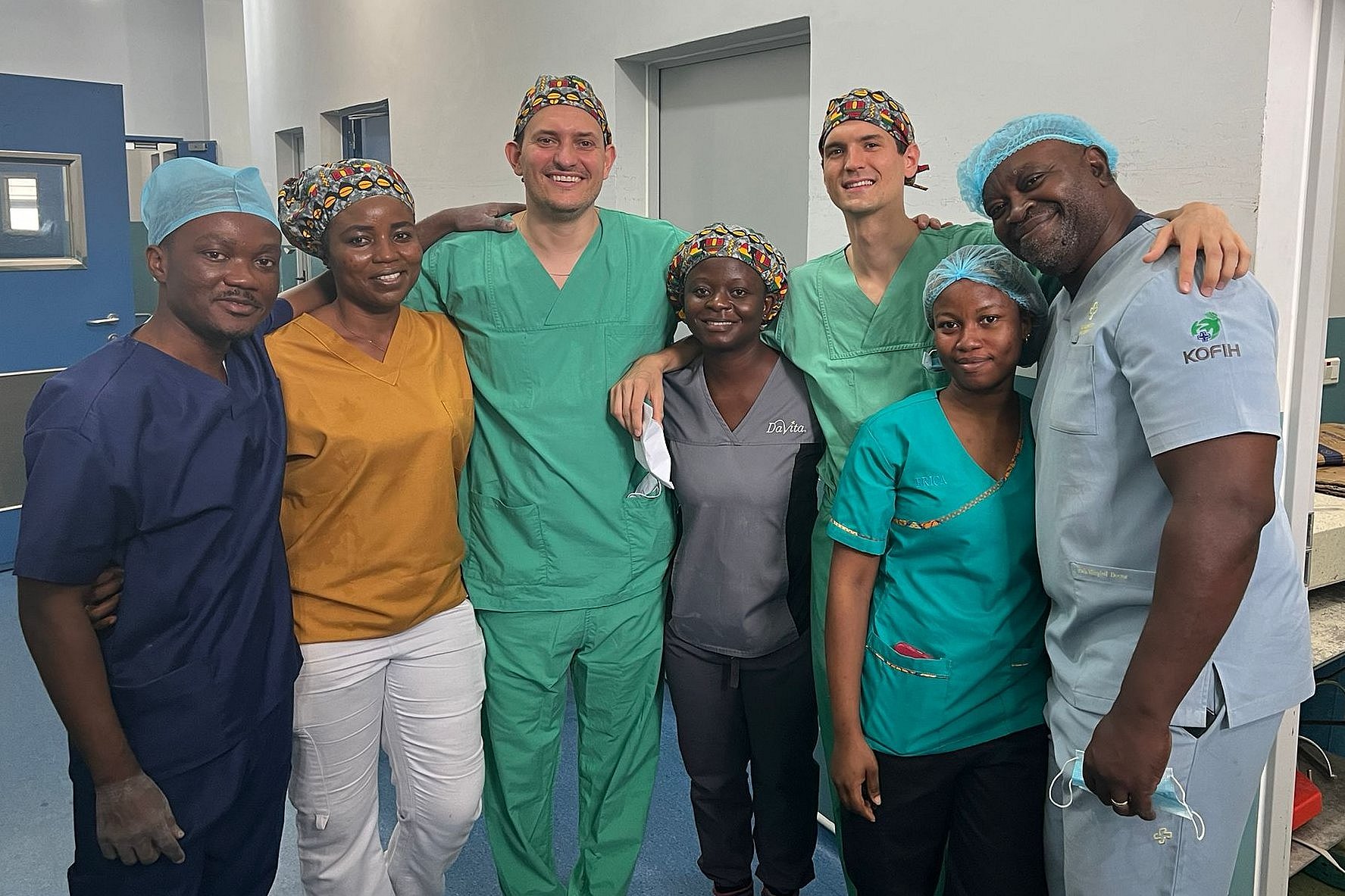 The team of Ghanaian and German doctors and surgical nurses