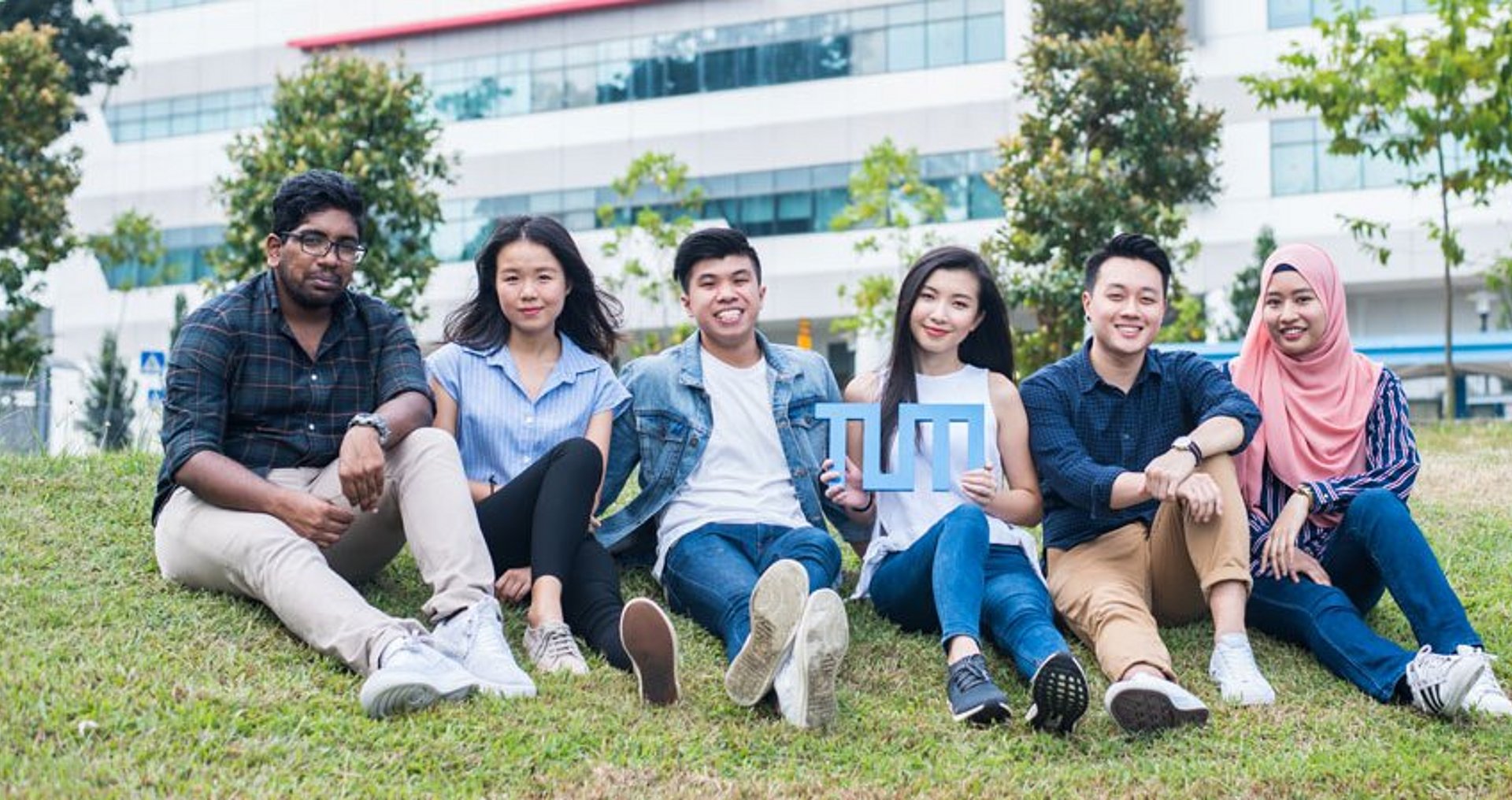 Studierende bei TUM Asia in Singapur Studierende bei TUM Asia in Singapur