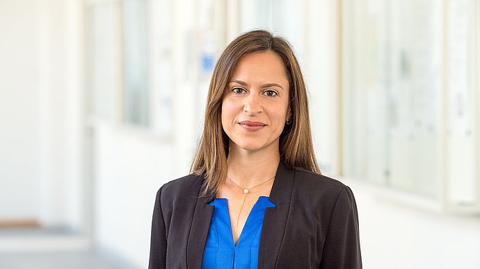 Prof. Carina Baer de Oliveira Mann