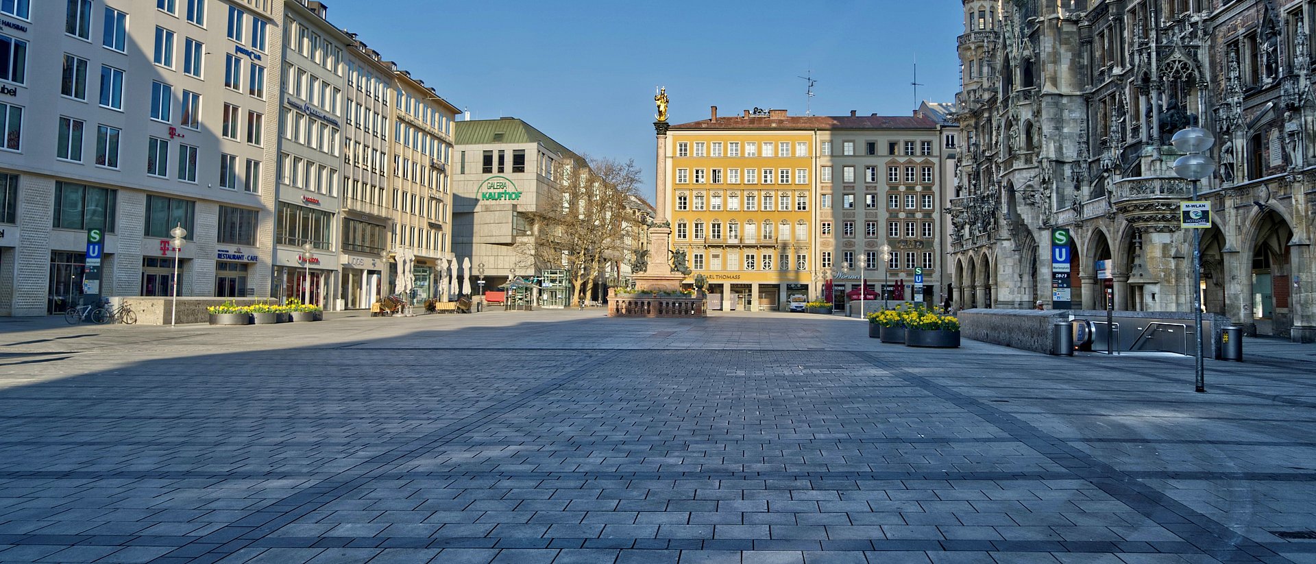 Der leere Münchner Marienplatz während des Teil-Lockdowns - in den COVID19-Lectures beleuchten Forscherinnen und Forscher der TUM verschiedene Aspekte der Pandemie.