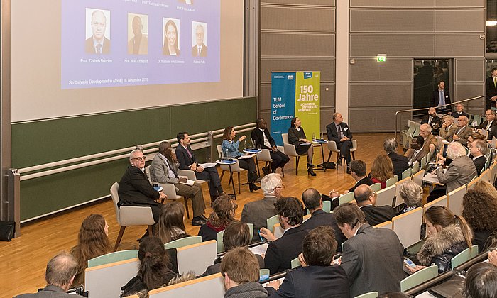 People at the TUM Senior Excellence Faculty Africa Symposium in November 2018.
