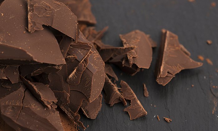 Wissenschaftler der TUM konnten erstmals klären, wie bei der Herstellung von Schokolade die Zutaten auf molekularer Ebene miteinander interagieren. (Foto: Joanna Wnuk/ Fotolia)