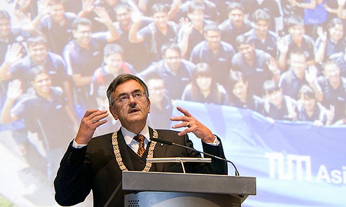 Präsident Wolfgang A. Herrmann blickte beim Dies academicus auf das vergangene Jahr zurück. (Bild: A. Eckert / TUM)