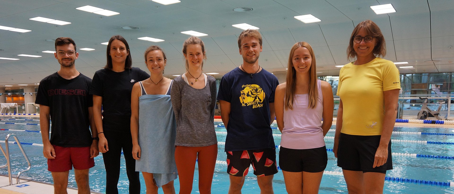 Dr. Christine Hoffmann (r.) hat in den vergangenen Wochen insgesamt 15 Sportlehramts-Studierende ausgebildet