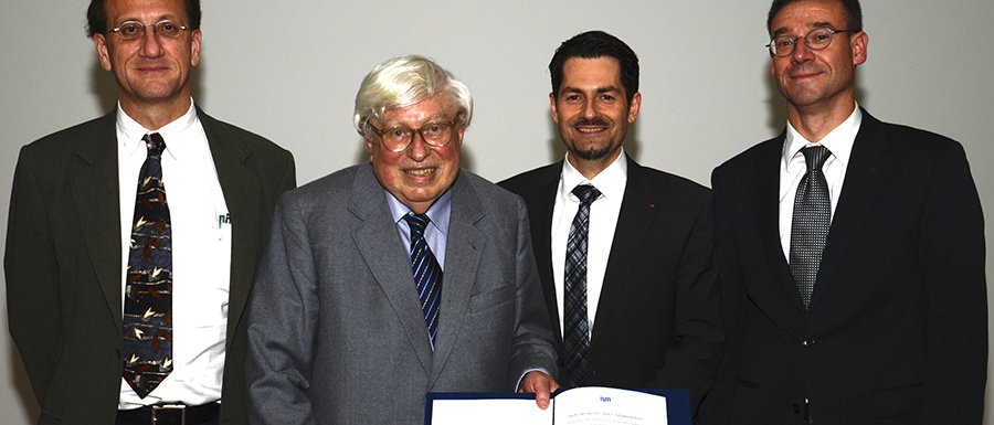 Prof. Johannes Barth (Physik), Prof. Gerhard Ertl, Vizepräsident Prof. Thomas Hofmann und Prof. Kai-Olf Hinrichsen (Chemie) (vlnr)