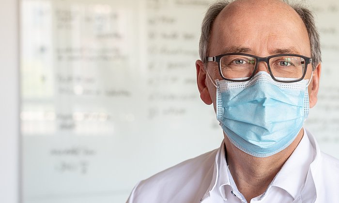 Prof. Percy Knolle, Direktor des Instituts für Molekulare Immunologie der TUM