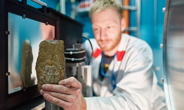 Dr. Michael Schulz during investigations at the neutron radiography facility ANTARES.