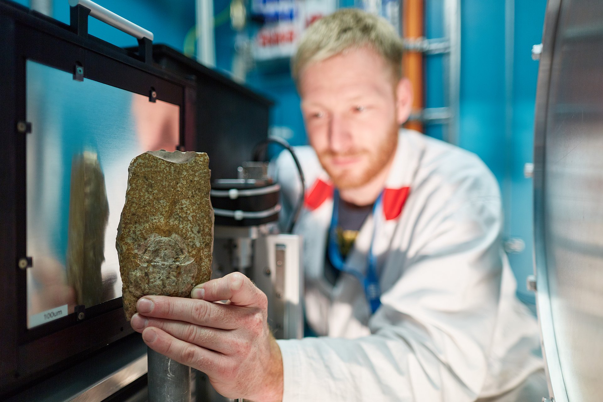 Dr. Michael Schulz during investigations at the neutron radiography facility ANTARES.