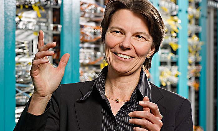 Claudia Eckert ist Professorin für Sicherheit in der Informatik an der TUM und wurde jetzt in den Sachverständigenrat der Cyberweisen berufen. (Foto: A. Eckert / TUM)