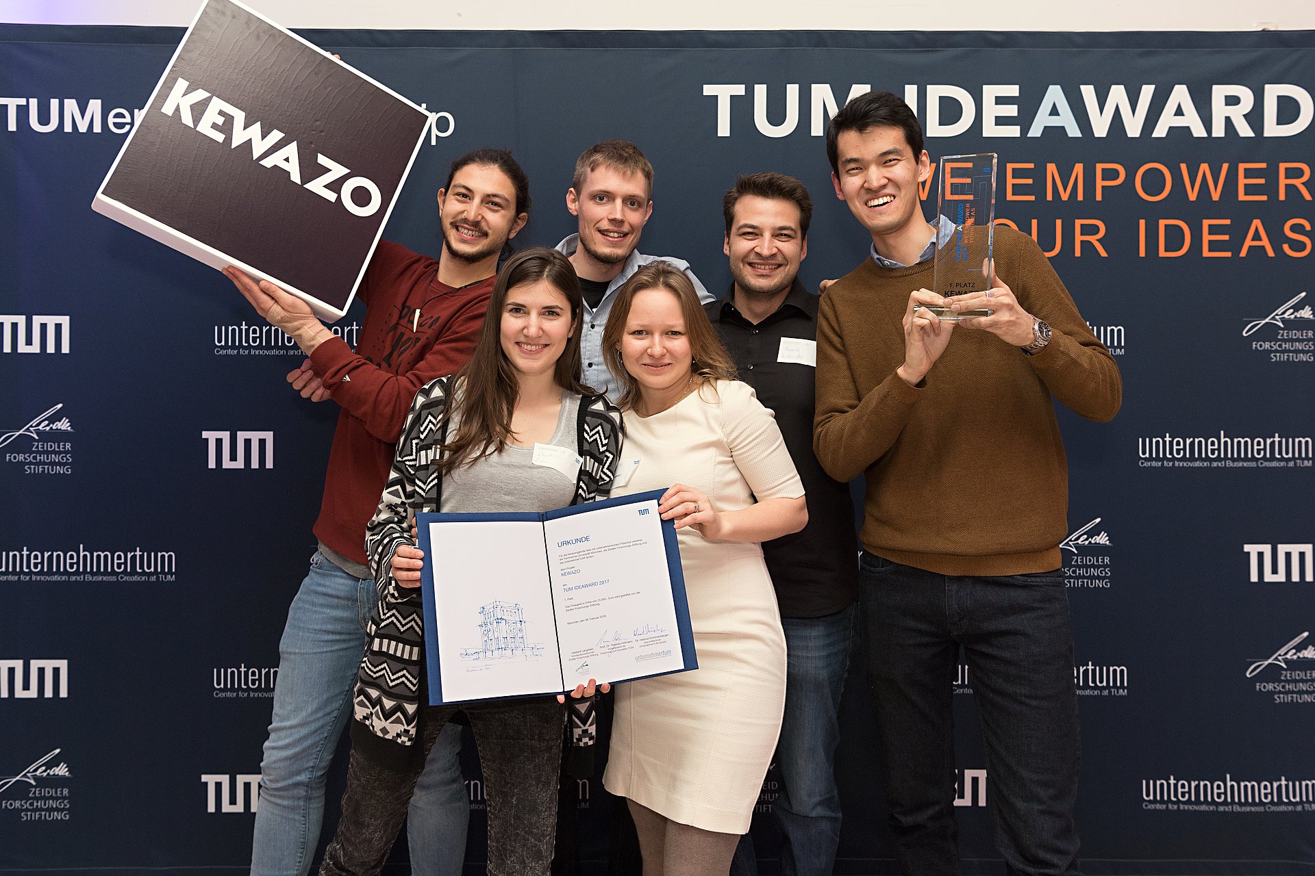 Last year the TUM IdeAward went to KEWAZO. (Picture: Uli Benz/ TUM)