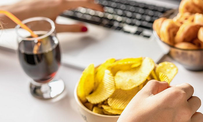 Die ständige Neubildung von Darmzellen aller Arten aus Darmstammzellen ist entscheidend für die natürliche Anpassungsfähigkeit unseres Verdauungsorgans. Eine dauerhaft zu stark zucker- und fettreiche Ernährung beeinträchtigt diese Anpassung.