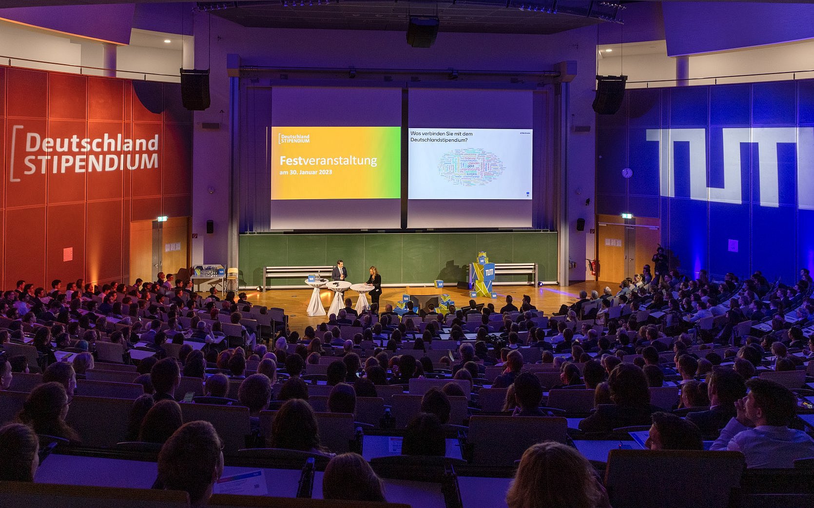 View of the lecture hall at the Garching Campus, where the Deutschlandstipendium ceremony of the TU Munich took place in January 2023.