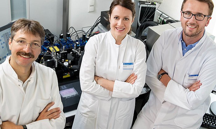 Prof. Dirk Busch, Patricia Gräf and Veit Buchholz (Photo: Astrid Eckert / TUM)