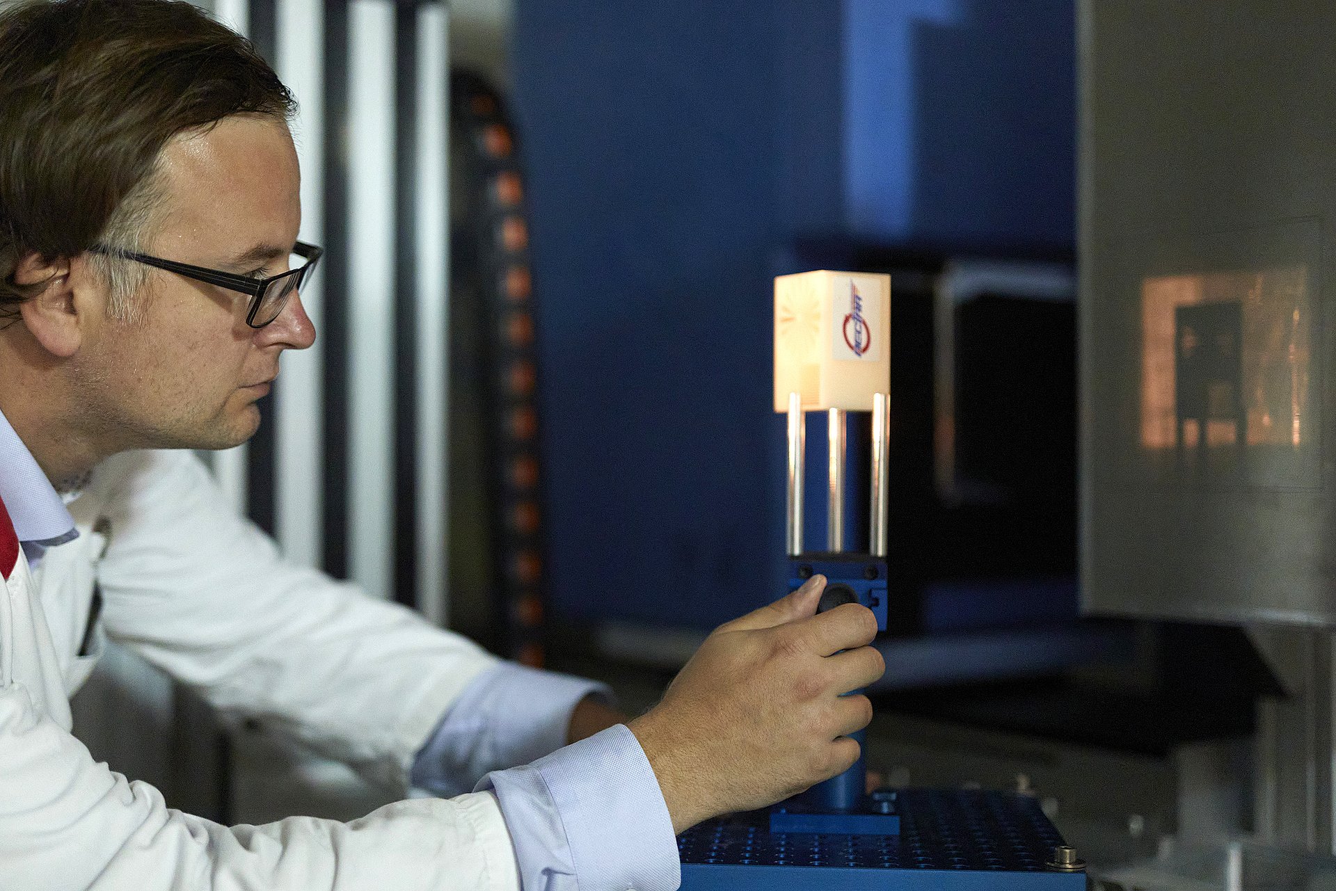 Instrument scientist Adrian Losko at the neutron radiography instrument NECTAR.