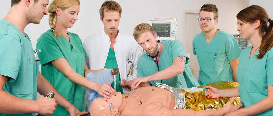 The medical programs are oriented at interdisciplinary clinial cases. (Image: A. Heddergott / TUM) Training of medical students