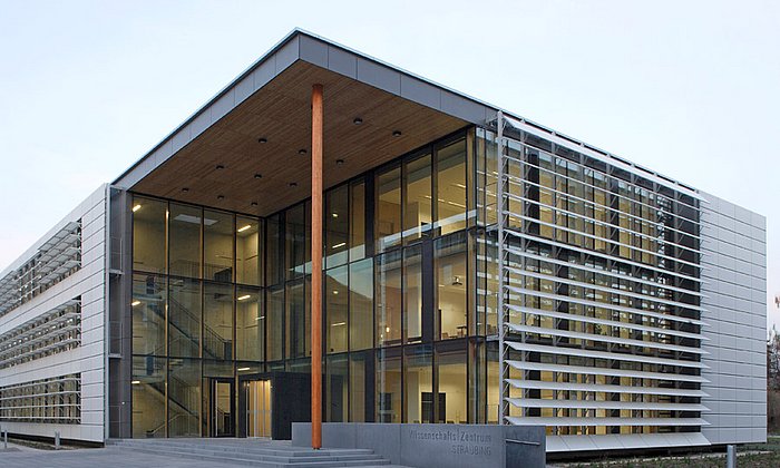 Am Wissenschaftszentrum Straubing wird jetzt für den geplanten Neubau ein Architektenwettbewerb ausgeschrieben. (Bild: H. Stolz / WZS)