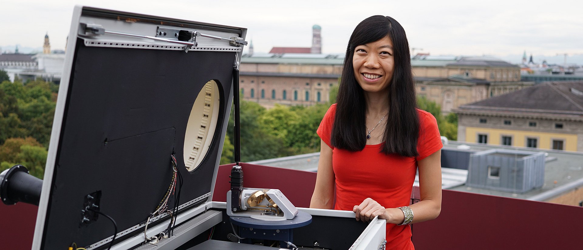 Prof. Jia Chen was included in this year's list of the "Young Elite - Top 40 under 40".