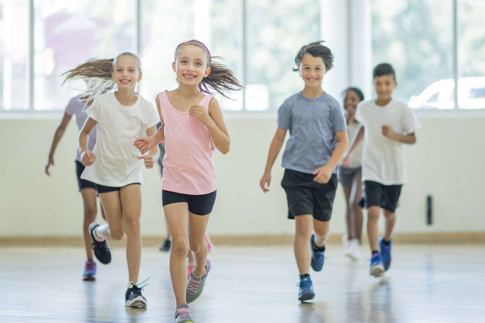 Contrary to previous studies, the TUM team has shown that first-grader sports performance has not deteriorated over the past ten years. (Photo: iStock / FatCamera)