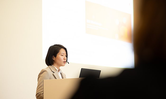 Jihuyn Lee, Anna Boyksen Fellow, during a lecture