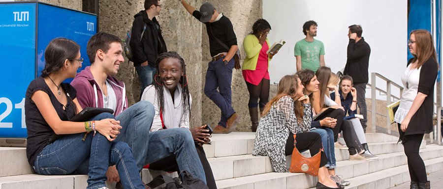 An international audience: Now, TUM has a total of 41,000 students. (Photo: Andreas Heddergott) An international audience: Now, TUM has a total of 41,000 students. (Photo: Andreas Heddergott)