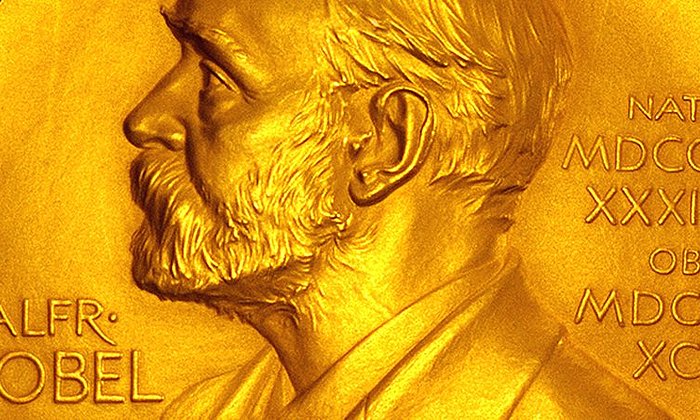 Medaille des Nobelpreises mit dem Porträt des Stifters, Alfred Nobel.