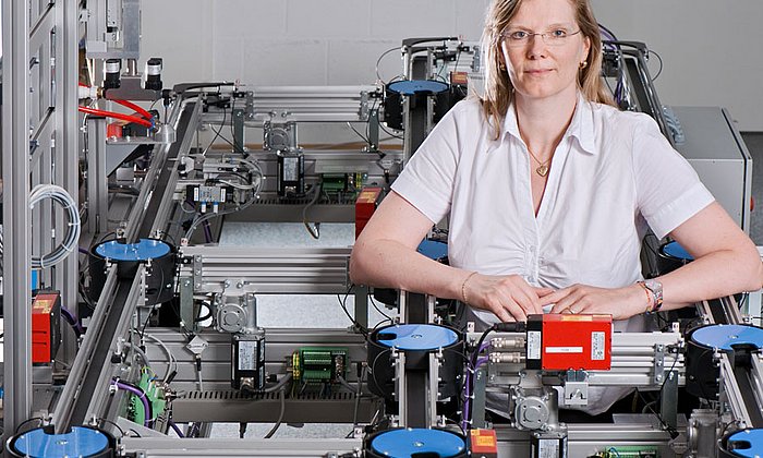 Prof. Birgit Vogel-Heuser in her lab