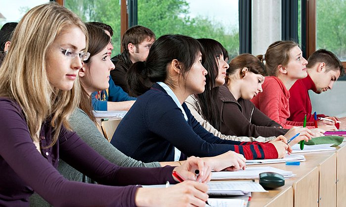 Studierende im Hörsaal