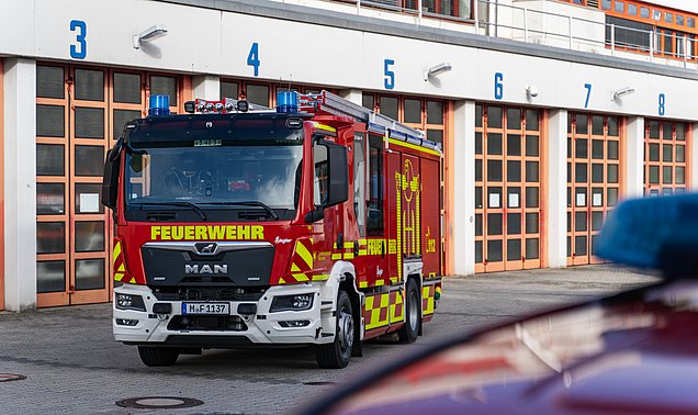 Praxisnahe Experimente und wissenschaftliche Analysen für nachhaltigen und ressourceneffizienten Brandschutz