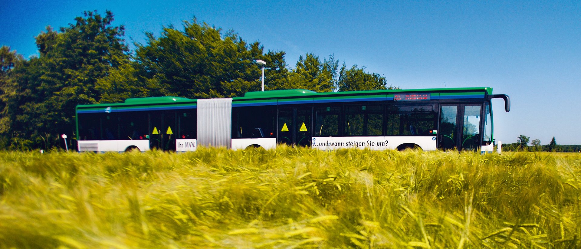 Die Expressbuslinie X660 verbindet den Forschungscampus Garching direkt mit dem Freisinger Campus der TUM.