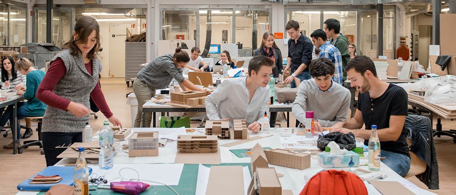 Studieren an der TUM: Alle Möglichkeiten gibt es online in der Studiengangsdatenbank. (Foto: Andreas Heddergott)