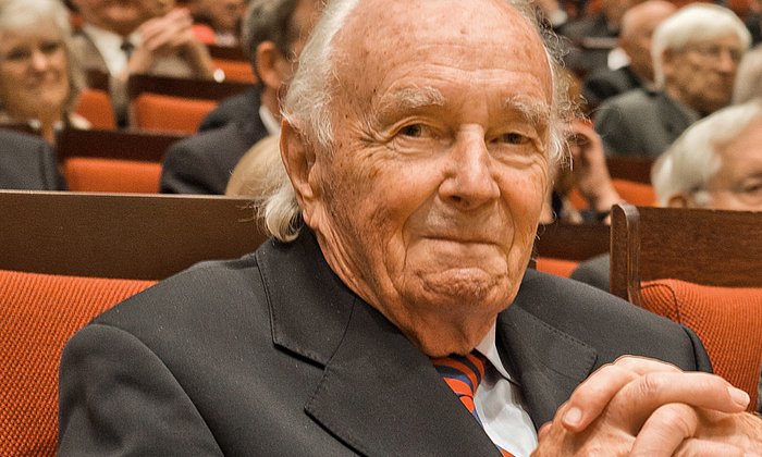 Architekt Prof. Dr.-Ing. Otto Meitinger, Altpräsident der TU München, feiert am 8. Mai 2017 seinen 90. Geburtstag.