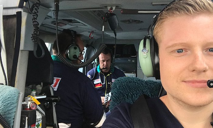 Danilo Hackner in Rettungshubschrauber