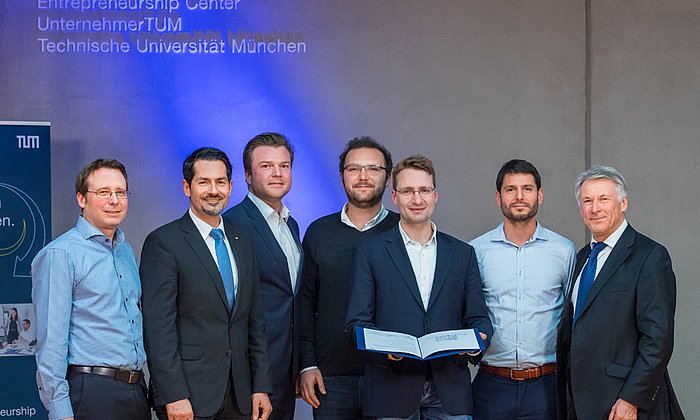 Das Team von mk2 Biotechnologies bei der Verleihung der TUM IdeAwards.