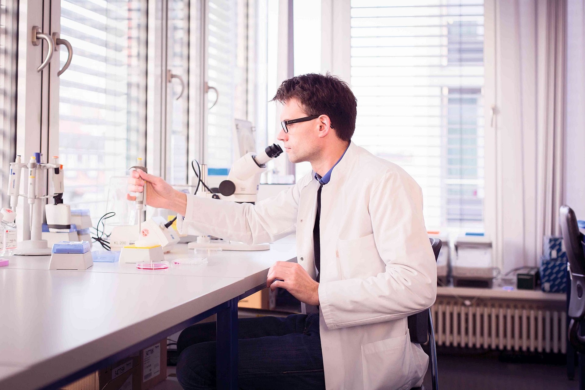 Professor Thomas Korn in the lab.