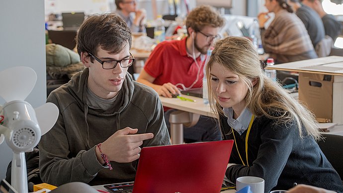 Teilnehmende an einem Hackethon der TUM