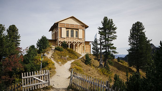 The Royal house on the Schachen was built by Georg Dollmann for King Ludwig II between 1869 and 1872. (Image: Ulrike Myrzik / Architekturmuseum der TUM)