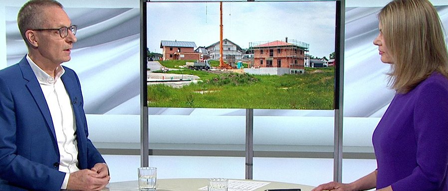 BR Bild alpha Demokratie.5 900x675Pixel
