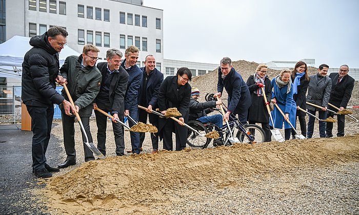 The groundbreaking for the new Center for Multiple Sclerosis and Neurosciences building