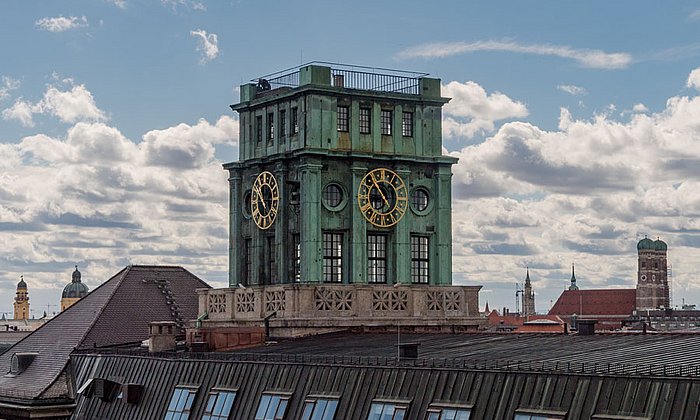 Der Thiersch-Turm, ein markanter Punkt in der Münchner Silhouette. (Bild: A. Heddergott / TUM)