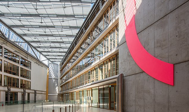 Foyer der TUM School of Social Sciences and Technology