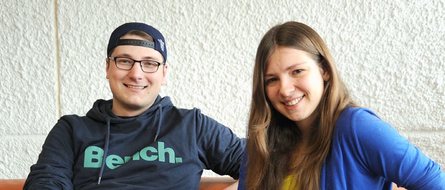 Schwerpunkt "Diversity" und "Queer": Ramona Wüst und Max Nitze vom AStA der TUM engagieren sich für ihre Kommiliton/innen. (Foto: Maren Willkomm) Schwerpunkt "Diversity" und "Queer": Ramona Wüst und Max Nitze vom AStA der TUM engagieren sich für ihre Kommiliton/innen. (Foto: Maren Willkomm)