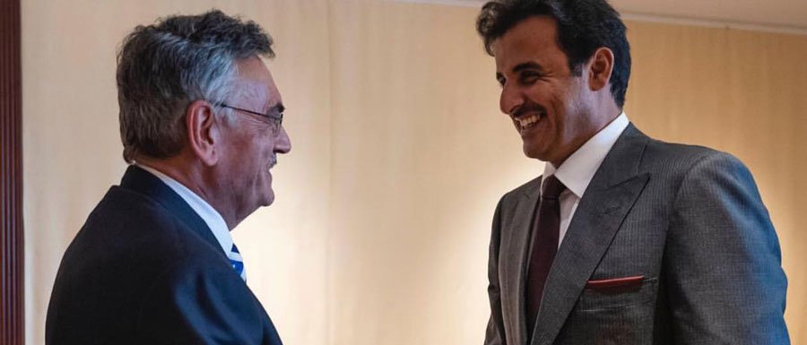 TUM-Präsident Wolfgang A. Herrmann trifft Scheich Tamim Bin Hamad Al Thani in Berlin. (Bild: TUM International GmbH) TUM-Präsident Wolfgang A. Herrmann trifft Scheich Tamim Bin Hamad Al Thani in Berlin. (Bild: TUM International GmbH)