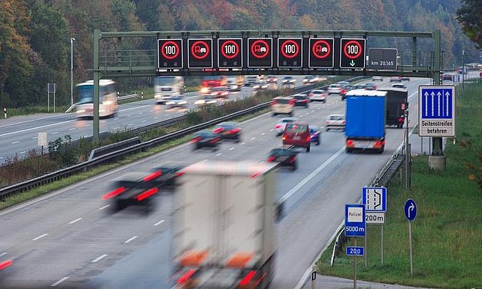 Autobahn mit Tempolimit