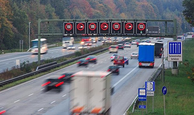 Autobahn mit Tempolimit