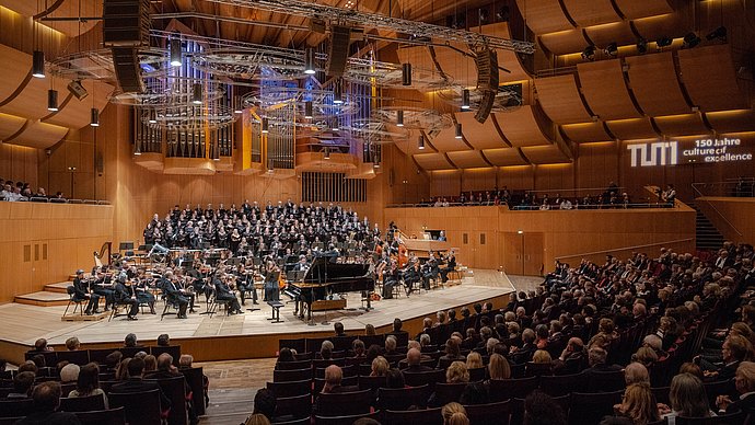 Musikalischer Ausklang des Jubiläumsjahrs: Die Adventskonzerte der TUM in der Philharmonie im Gasteig. (Bild: Heddergott / TUM)