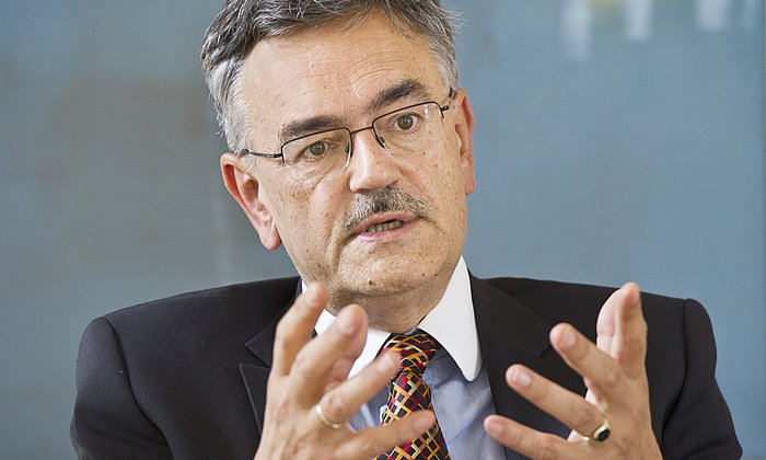 TUM-Präsident Prof. Wolfgang A. Herrmann hat erneut die Notwendigkeit eines akademischen Karrieresystems mit Aufstiegsperspektiven für junge Wissenschaftler betont. (Bild: A. Heddergott / TUM)