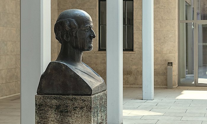 Bust at  TUM's main entrance.