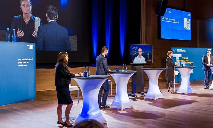 Bühne beim TUM Talk am Campus Heilbronn